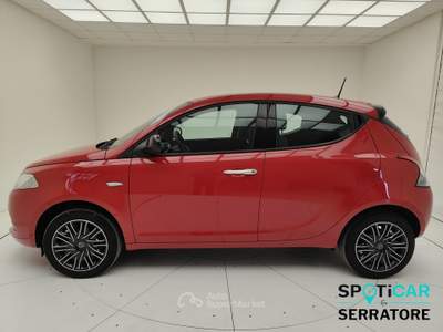 Lancia Ypsilon III 2021 1.0 firefly hybrid Silver Plus s&s 70cv Rosso usata Erba