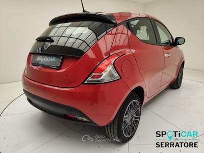 Lancia Ypsilon III 2021 1.0 firefly hybrid Silver Plus s&s 70cv Rosso usata Erba