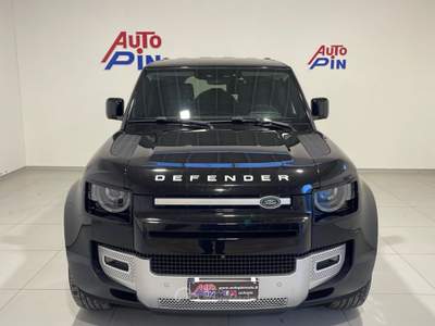 Land Rover Defender 3.0D I6 200 110 SE AWD auto. Nero usata Sava