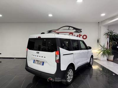 Ford Tourneo Courier 1.0 EcoBoost 125CV Titanium Auto usata Caresanablot
