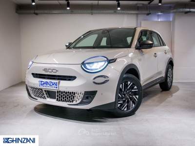 Fiat 600 600 Hybrid 110 CV DCT MHEV Pop Beige usata Calusco d'Adda