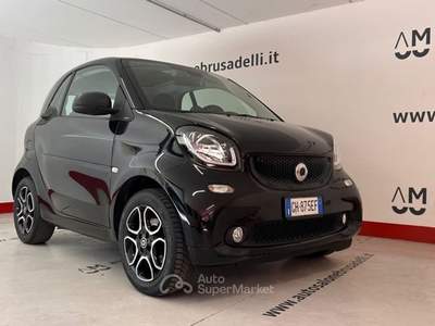 Smart ForTwo coupé 70 1.0 52kW Passion Nero usata Galbiate