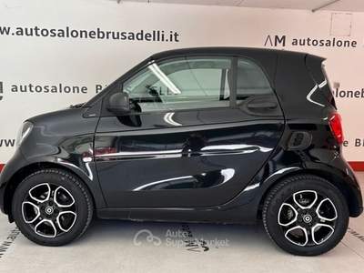 Smart ForTwo coupé 70 1.0 52kW Passion Nero usata Galbiate