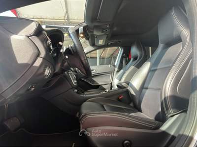 Mercedes-Benz GLA GLA 200 d Automatic Premium Bianco usata Pordenone