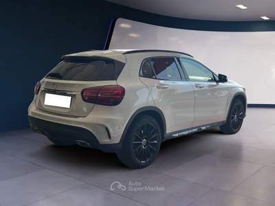Mercedes-Benz GLA GLA 200 d Automatic Premium Bianco usata Pordenone