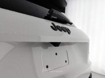 Jeep Avenger Avenger 1.2 Turbo 145 CV MHEV 4xe Overland Bianco usata Caserta