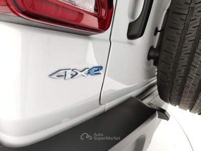Jeep Wrangler 4xe Plug-In Hybrid Sahara 2.0 4xe Phev 380cv At8 Bianco usata Caserta