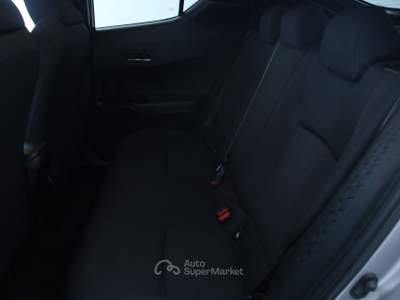 Toyota C-HR 1.8H 122cv E-CVT Trend Cerchi 18''/Retrocamera/Sedili anteriori riscaldabili Argento usata Feltre