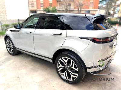 Land Rover Range Rover Evoque 2.0D I4-L.Flw 150CV AWD Auto R-Dynamic SE Grigio usata Rende
