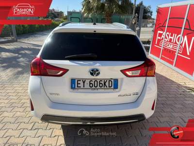Toyota Auris Auris TS 1.8 Hybrid Lounge Bianco usata Cinisi