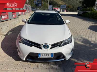 Toyota Auris Auris TS 1.8 Hybrid Lounge Bianco usata Cinisi