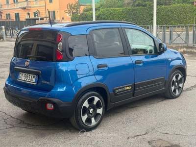 Fiat Panda 1.0 FireFly S&S Hybrid City Cross Blu/Azzurro usata San Giorgio di Piano