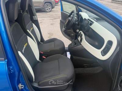 Fiat Panda 1.0 FireFly S&S Hybrid City Cross Blu/Azzurro usata San Giorgio di Piano