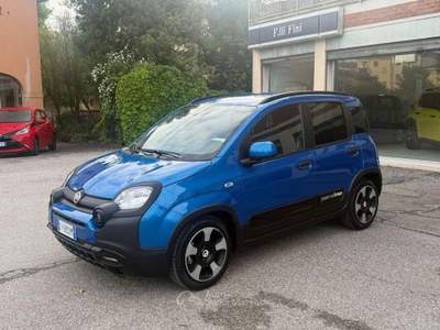 Fiat Panda 1.0 FireFly S&S Hybrid City Cross Blu/Azzurro usata San Giorgio di Piano