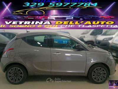 Lancia Ypsilon 1.0 FireFly 5p.S&S Hybryd Gold Grigio usata Ozzero