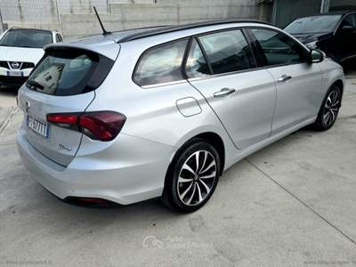 Fiat Tipo Tipo 1.6 Mjt S&S SW Lounge LED,NANI Argento usata Ascoli Satriano