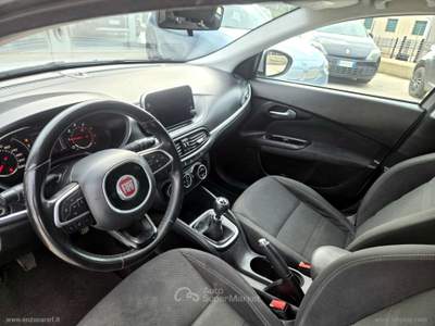 Fiat Tipo Tipo 1.6 Mjt S&S SW Lounge LED,NANI Argento usata Ascoli Satriano