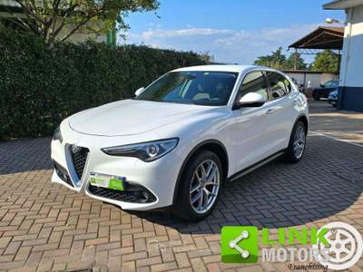 Alfa Romeo Stelvio 2.2 190 CV AT8 Q4 Executive DISTRIBUZIONE ESEGUITA Bianco usata Legnano