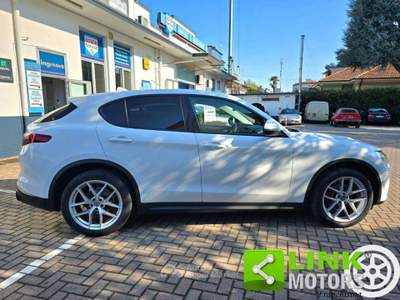Alfa Romeo Stelvio 2.2 190 CV AT8 Q4 Executive DISTRIBUZIONE ESEGUITA Bianco usata Legnano