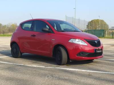 Lancia Ypsilon Lancia Ypsilon 1.2 LPG Elefantino Blu #10035 Rosso usata Legnago