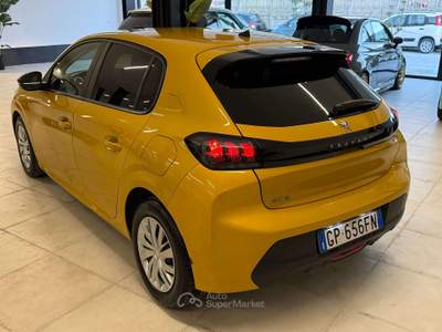 Peugeot 208 208 II 1.2 puretech Active Pack s Giallo usata Melegnano