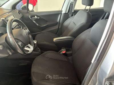 Peugeot 208 208 I 2015 5p 1.2 puretech Allure s&s 82cv Argento usata MONTIRONE