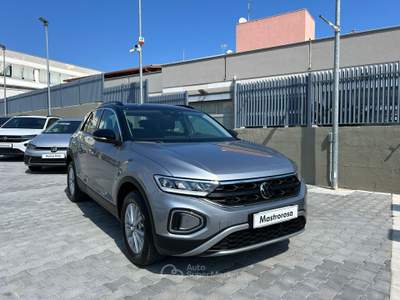 Volkswagen T-Roc SCR 150 CV DSG Life Argento usata Monopoli