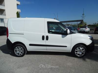 Fiat Doblò Doblo 1.4 T-Jet Natural Power PC-TN Cargo Lamierato SX Bianco usata Qualiano