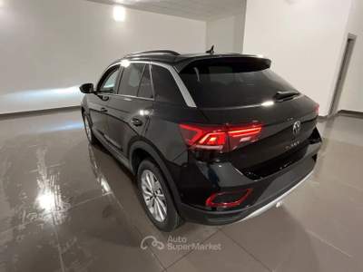 Volkswagen T-Roc VOLKS T-ROC 2.0 TDI EDITION PLUS 150CV DSG T-Roc 2.0 tdi Edition Plus 150cv dsg Nero usata Roma