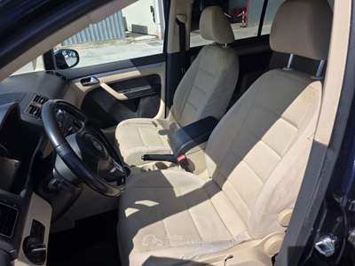 Volkswagen Touran HIGHLINE - 2011 7 POSTI Blu/Azzurro usata ANDRIA