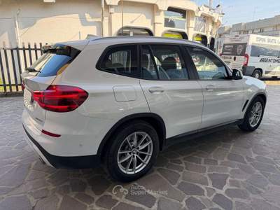BMW X3 X3 sdrive18d mhev 48V Business Advantage auto Bianco usata Cesano Maderno