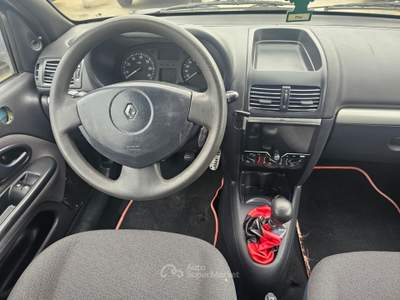 Renault Clio cat 3 porte Confort - NeoPatentati Blu/Azzurro usata TORINO
