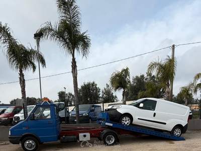 Iveco Daily 35.10 Carroattrezzi usata San Michele Salentino