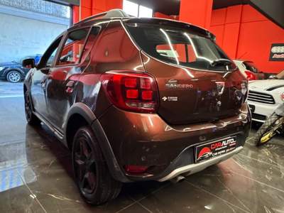 Dacia Sandero stepway 0.9 TCe 12V T-GPL 90CV Speciale Brave Lilla usata Giugliano in Campania