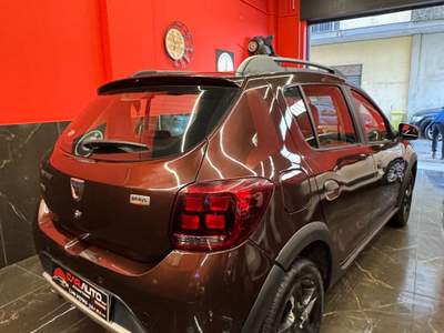 Dacia Sandero stepway 0.9 TCe 12V T-GPL 90CV Speciale Brave Lilla usata Giugliano in Campania