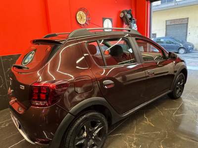 Dacia Sandero stepway 0.9 TCe 12V T-GPL 90CV Speciale Brave Lilla usata Giugliano in Campania