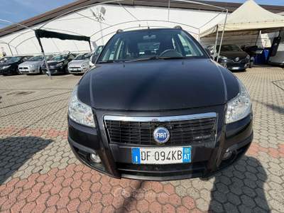 Fiat Sedici Sedici 1.9 mjt Dynamic 4x4 120cv Nero usata Torino