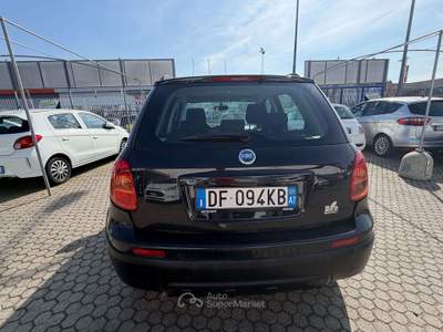 Fiat Sedici Sedici 1.9 mjt Dynamic 4x4 120cv Nero usata Torino
