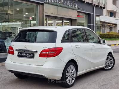 Mercedes-Benz Classe B CDI Executive 110cv Bianco usata Trentola Ducenta