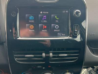 Renault Clio Sporter 1.5 dCi 8V 75CV Live 2014 Bianco usata Barletta