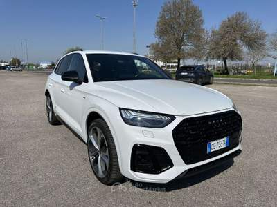 Audi Q5 Q5 2.0 tdi mhev 12V S line Plus quattro s-tronic Bianco usata Ferrara