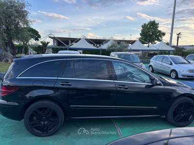 Mercedes-Benz Classe R R 320 CDI cat 4Matic Sport Lunga Nero usata Aquino
