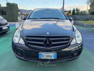 Mercedes-Benz Classe R R 320 CDI cat 4Matic Sport Lunga Nero usata Aquino