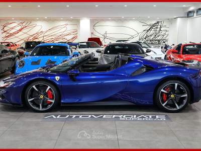 Ferrari SF90 SPIDER|ASSETTO FIORANO|FULL CARBON SPEC Blu/Azzurro usata Vergiate