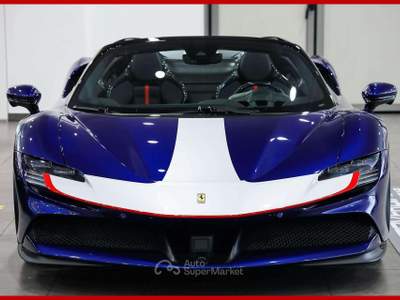 Ferrari SF90 SPIDER|ASSETTO FIORANO|FULL CARBON SPEC Blu/Azzurro usata Vergiate
