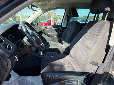 Volkswagen Tiguan 4MOTION DSG Sport & Style Grigio usata Mesagne