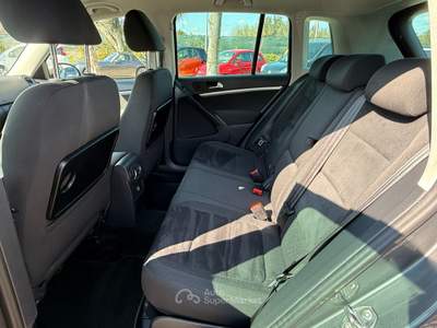 Volkswagen Tiguan 4MOTION DSG Sport & Style Grigio usata Mesagne