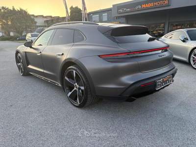 Porsche Taycan CROSS Turismo Porsche Approved “INTRATTABILI” Verde usata Milazzo