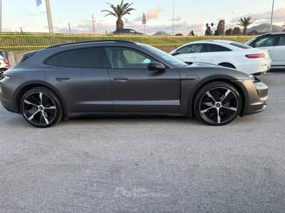 Porsche Taycan CROSS Turismo Porsche Approved “INTRATTABILI” Verde usata Milazzo