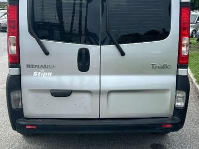 Renault Trafic T29 2.5 dCi/150 PC-TN Passenger Pack DPF Grigio usata Milazzo